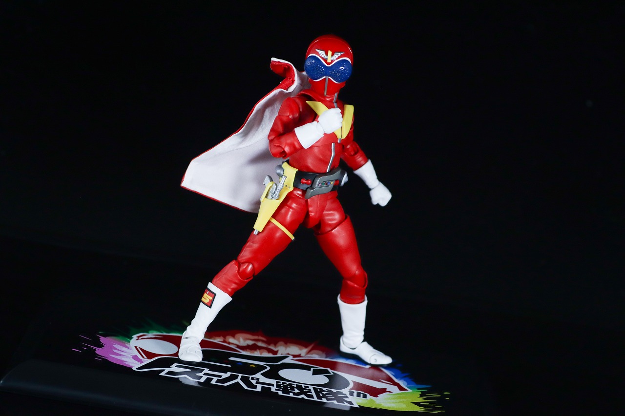 S.H.フィギュアーツ 真骨彫製法　アカレンジャー 50th Anniversary ver.　レビュー　アクション