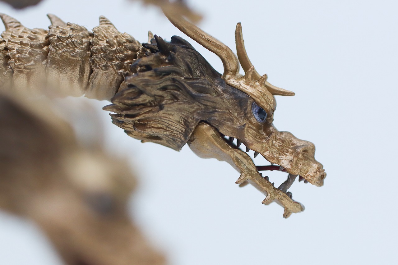 S.H.モンスターアーツ　キングギドラ（1972）　レビュー　本体