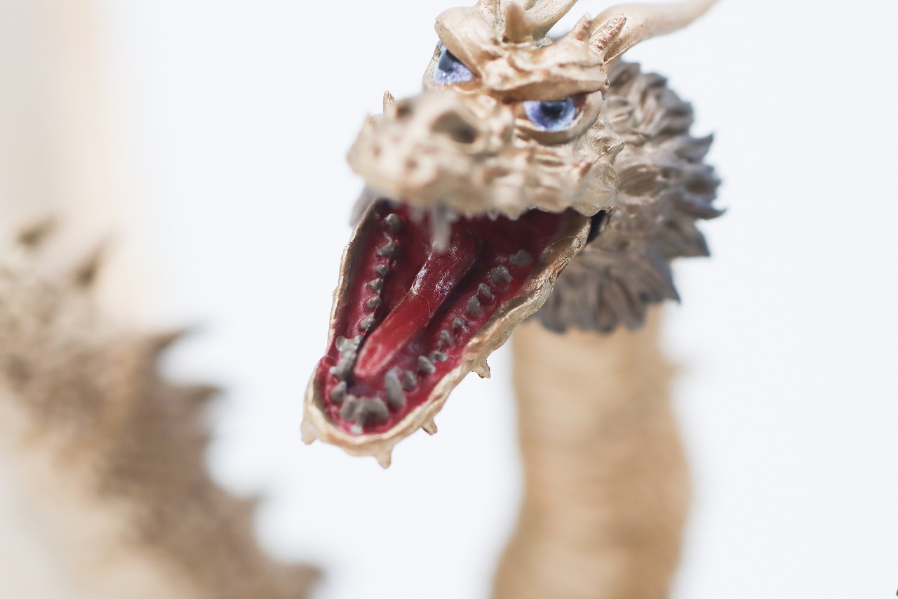 S.H.モンスターアーツ　キングギドラ（1972）　レビュー　本体