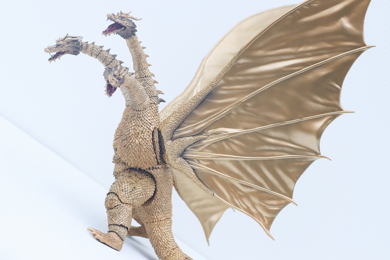 S.H.モンスターアーツ　キングギドラ（1972）　レビュー　アクション