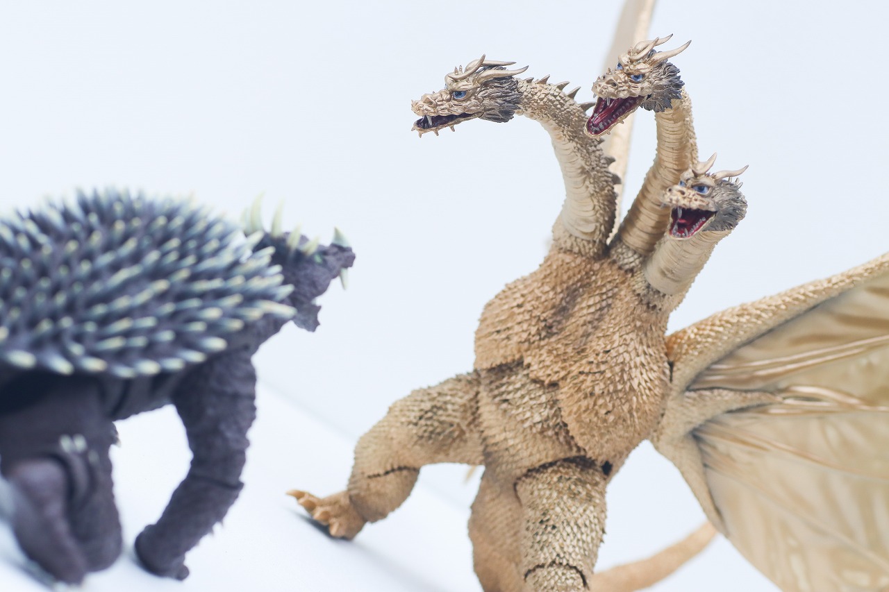 S.H.モンスターアーツ　キングギドラ（1972）　レビュー　アクション　アンギラス