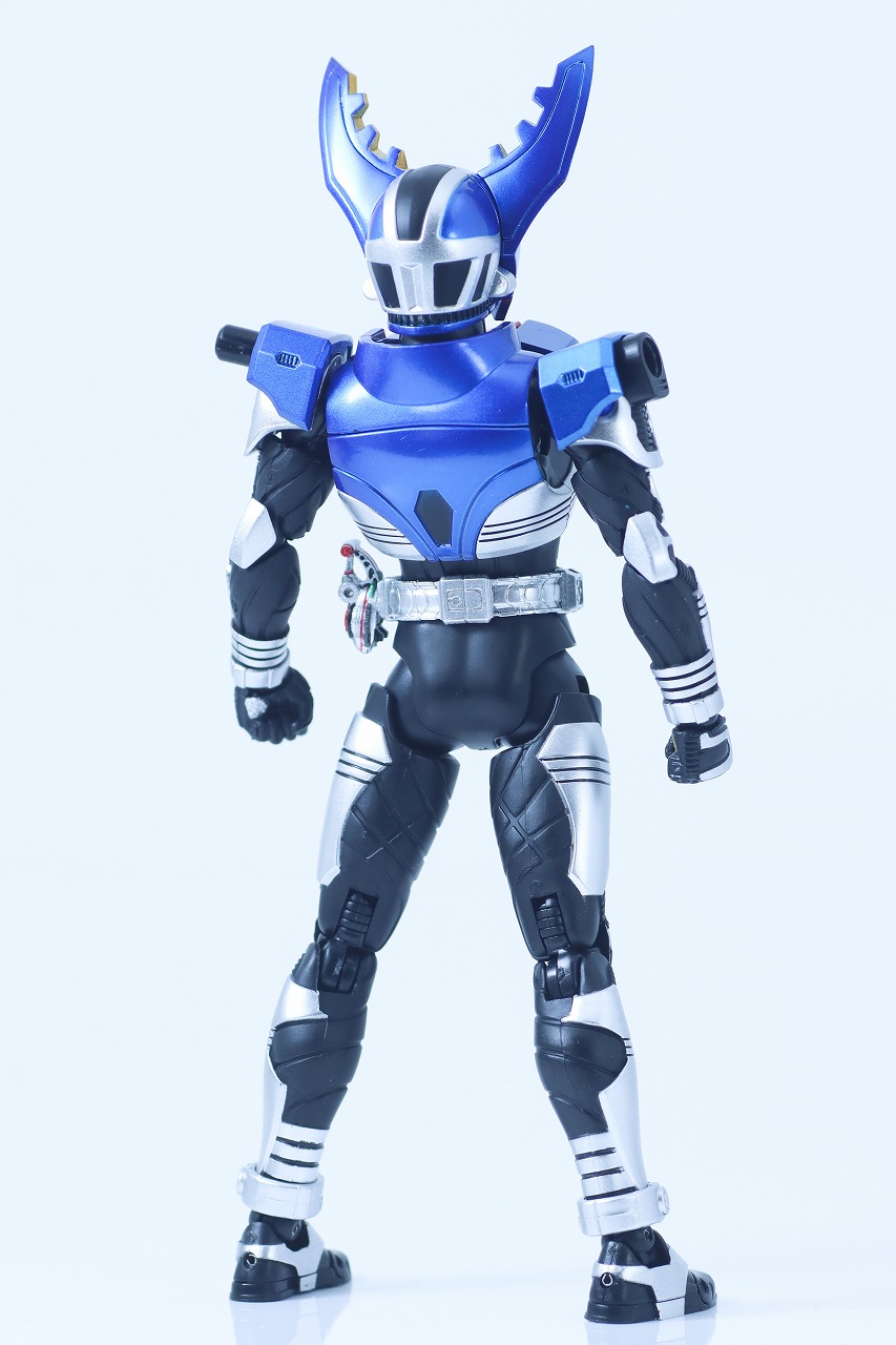 S.H.フィギュアーツ 真骨彫製法　仮面ライダーガタック ハイパーフォーム　レビュー　本体