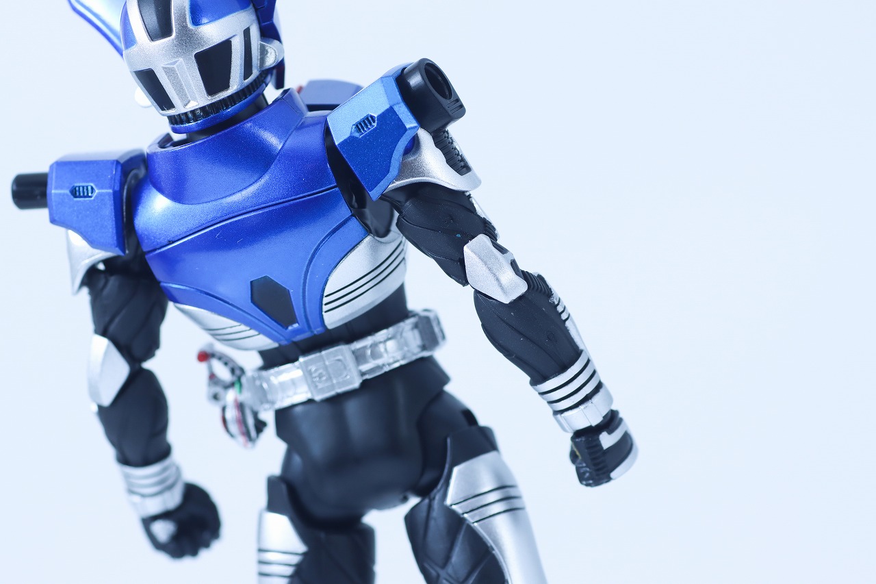 S.H.フィギュアーツ 真骨彫製法　仮面ライダーガタック ハイパーフォーム　レビュー　本体