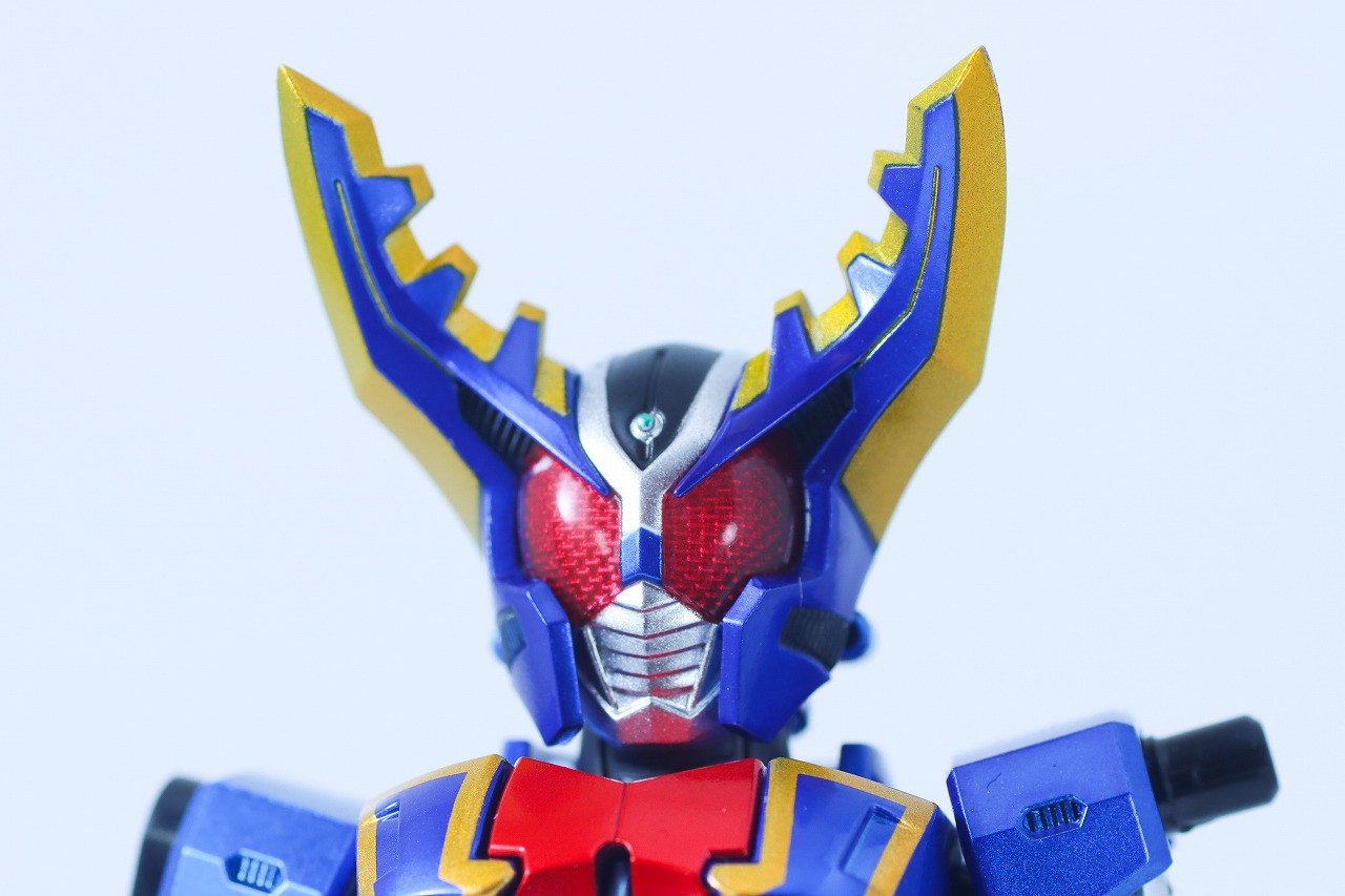 S.H.フィギュアーツ 真骨彫製法　仮面ライダーガタック ハイパーフォーム　レビュー　本体