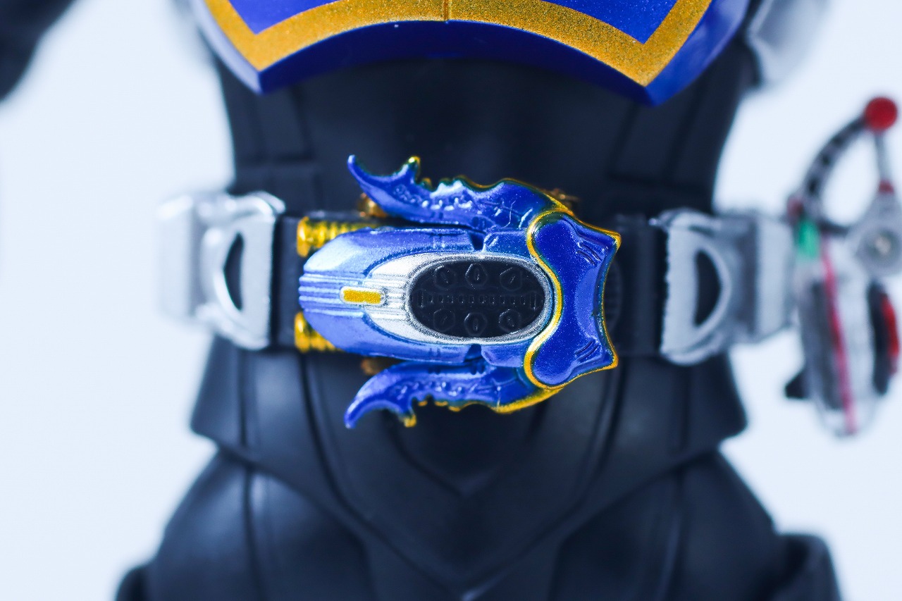 S.H.フィギュアーツ 真骨彫製法　仮面ライダーガタック ハイパーフォーム　レビュー　本体