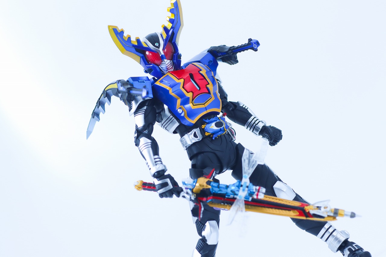 S.H.フィギュアーツ 真骨彫製法　仮面ライダーガタック ハイパーフォーム　レビュー　アクション