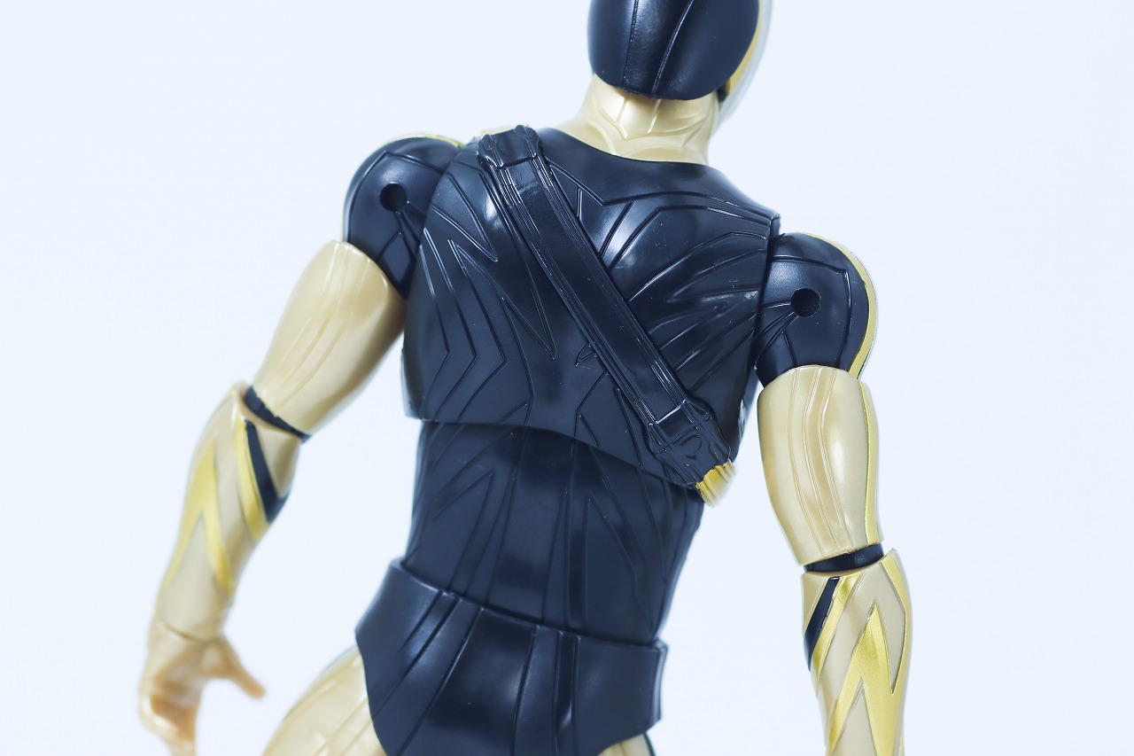 仮面ライダーアクションフィギュア　仮面ライダーゼッツ イナズマプラズマ　レビュー　本体