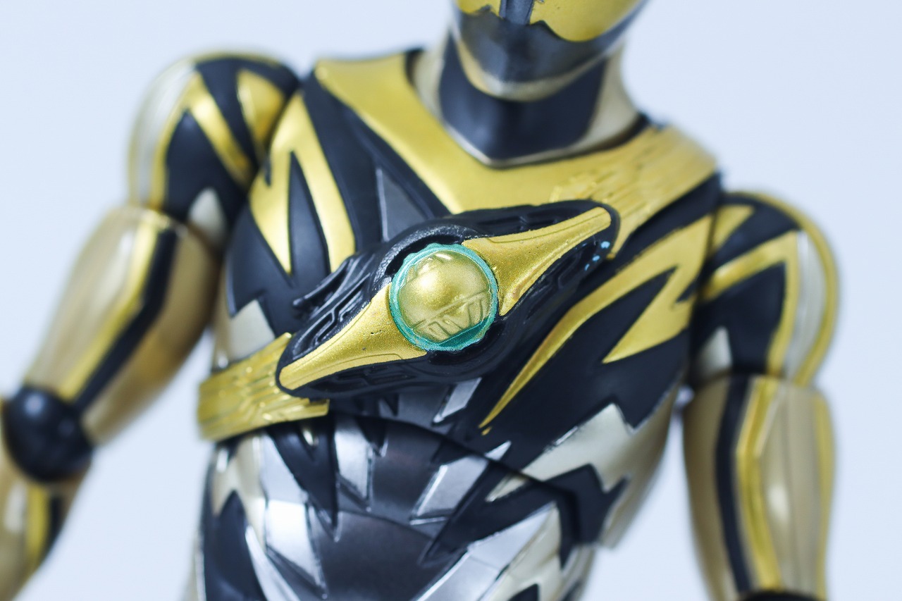 仮面ライダーアクションフィギュア　仮面ライダーゼッツ イナズマプラズマ　レビュー　本体