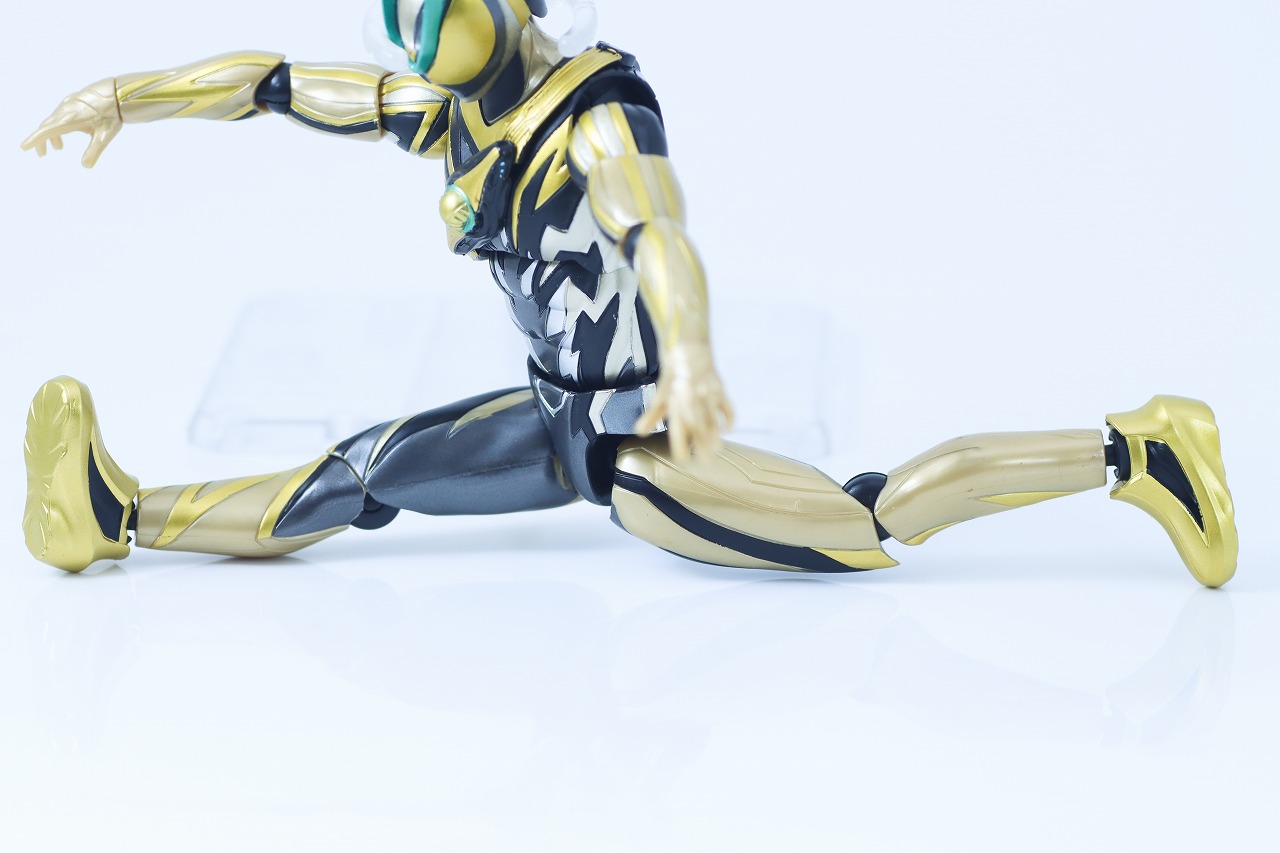 仮面ライダーアクションフィギュア　仮面ライダーゼッツ イナズマプラズマ　レビュー　可動範囲