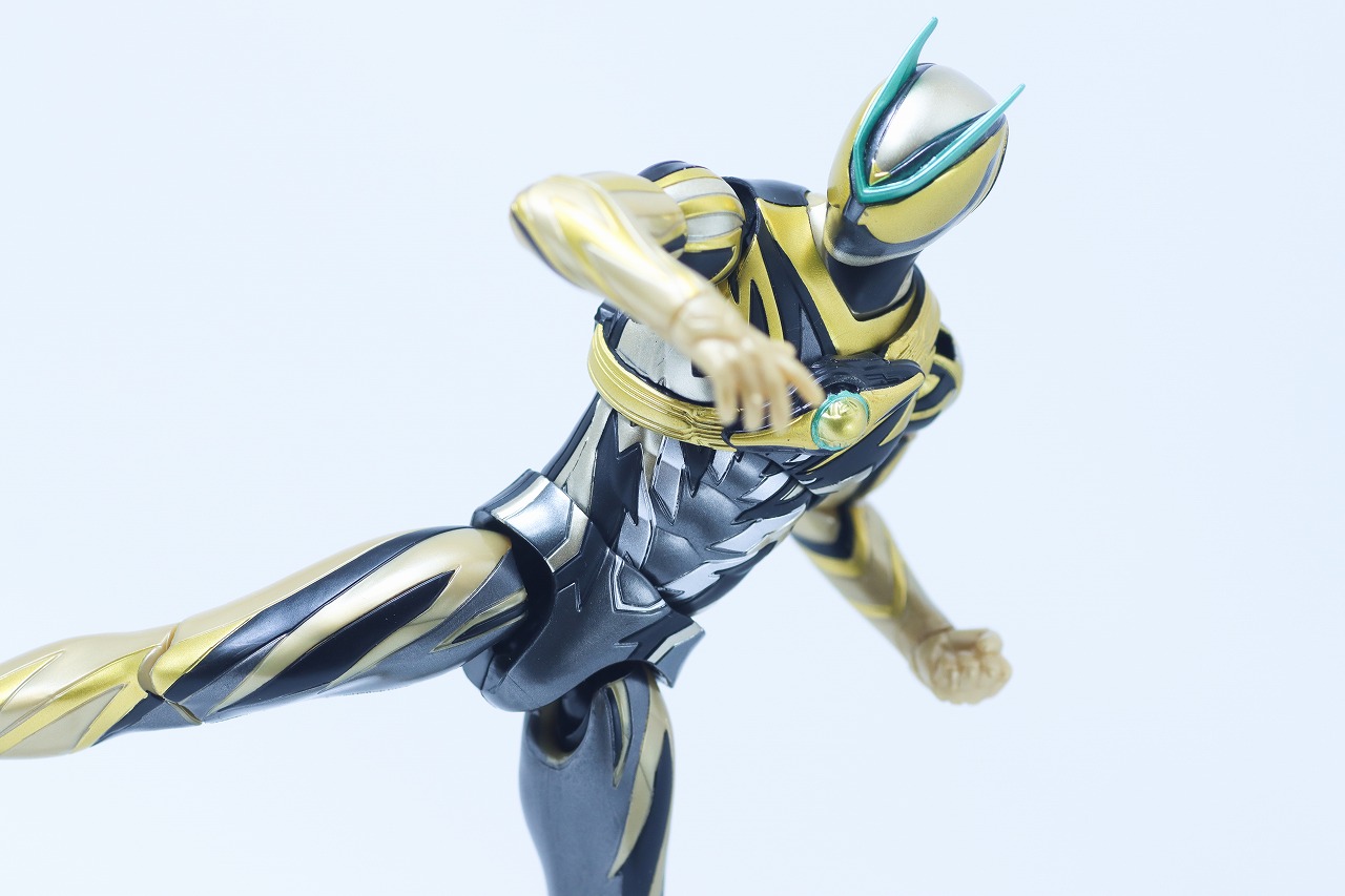 仮面ライダーアクションフィギュア　仮面ライダーゼッツ イナズマプラズマ　レビュー　アクション