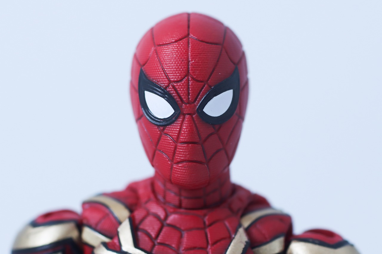 MAFEX　スパイダーマン　インテグレーテッド　スーツ　レビュー　本体