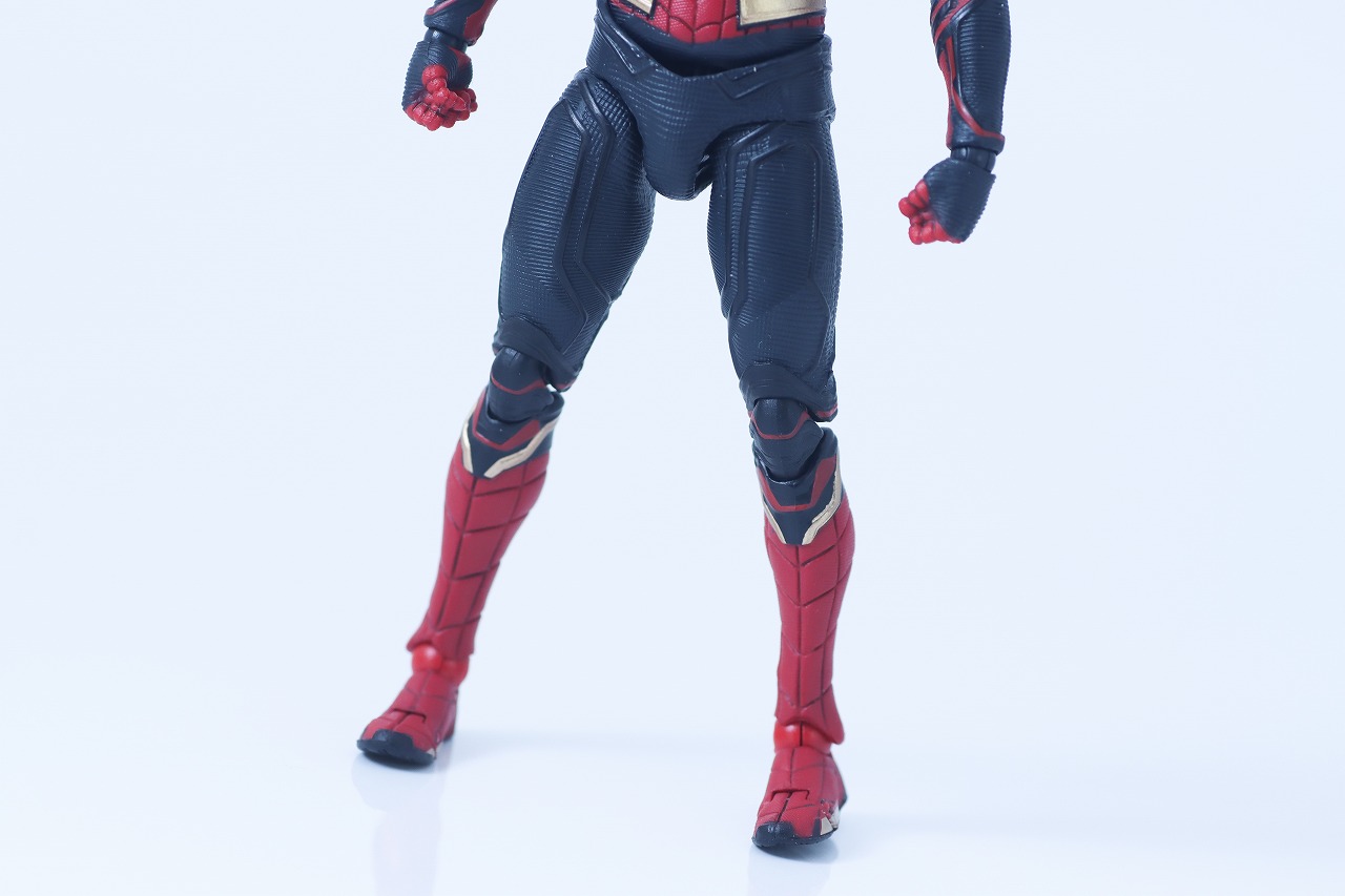 MAFEX　スパイダーマン　インテグレーテッド　スーツ　レビュー　本体