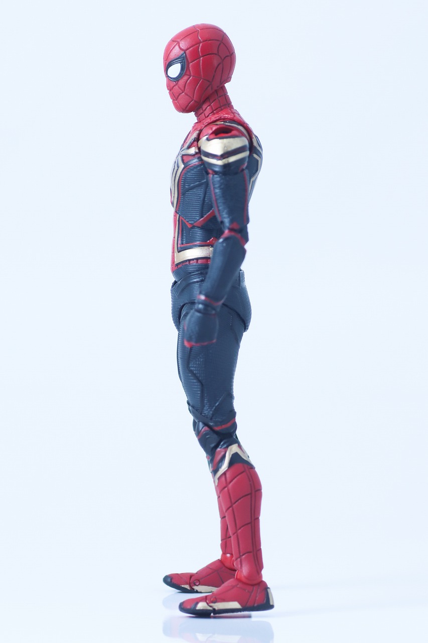 MAFEX　スパイダーマン　インテグレーテッド　スーツ　レビュー　本体