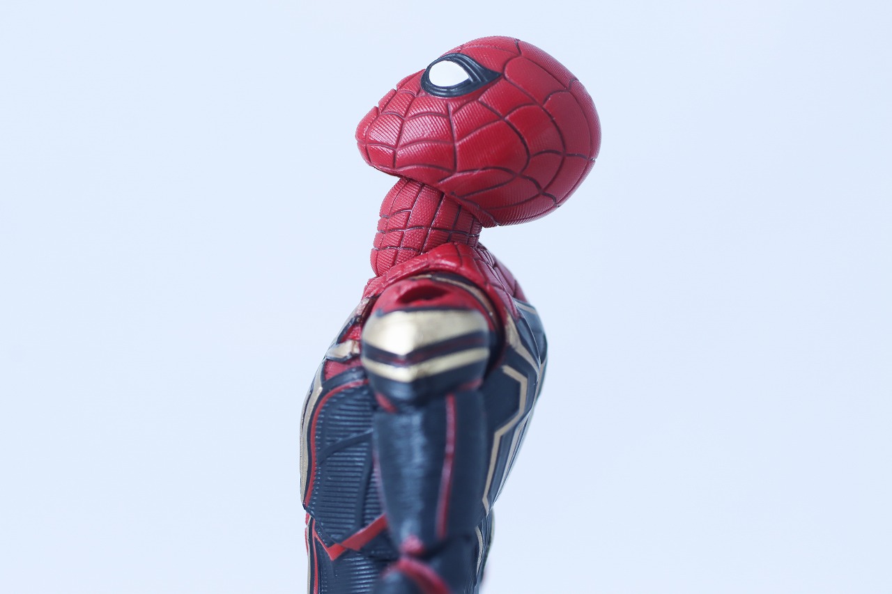 MAFEX　スパイダーマン　インテグレーテッド　スーツ　レビュー　可動範囲