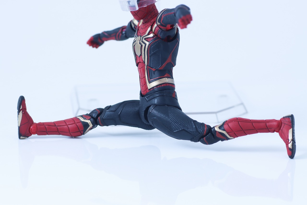 MAFEX　スパイダーマン　インテグレーテッド　スーツ　レビュー　可動範囲