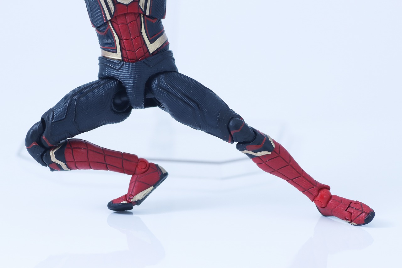 MAFEX　スパイダーマン　インテグレーテッド　スーツ　レビュー　可動範囲