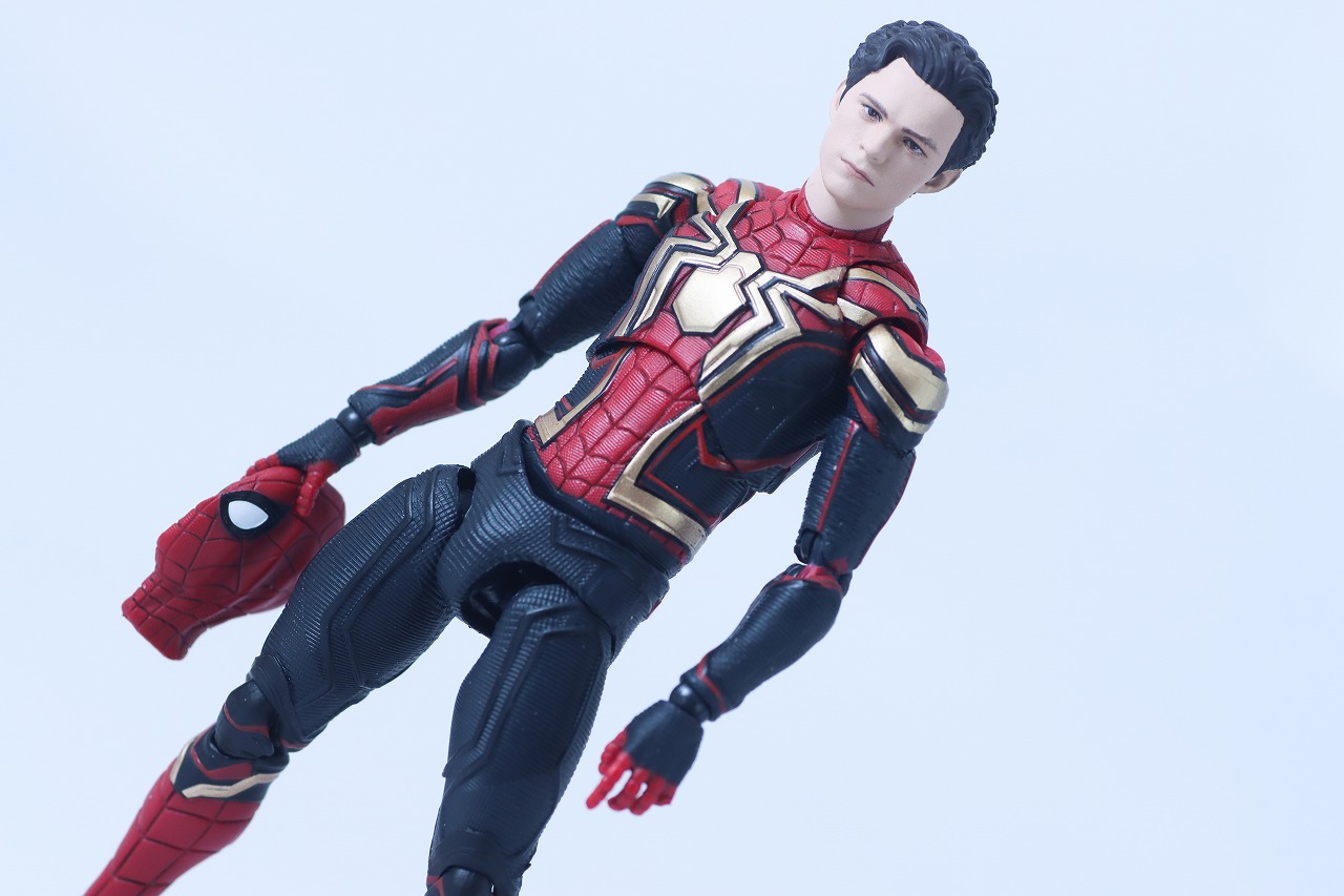 MAFEX　スパイダーマン　インテグレーテッド　スーツ　レビュー　アクション