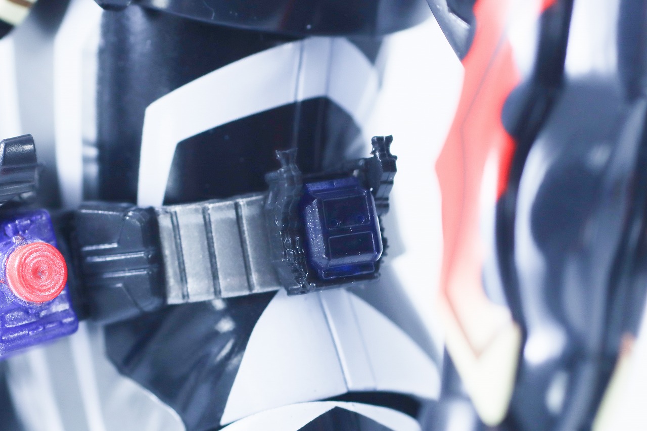 S.H.フィギュアーツ　仮面ライダービターガヴ スパーキングミフォーム　レビュー　本体