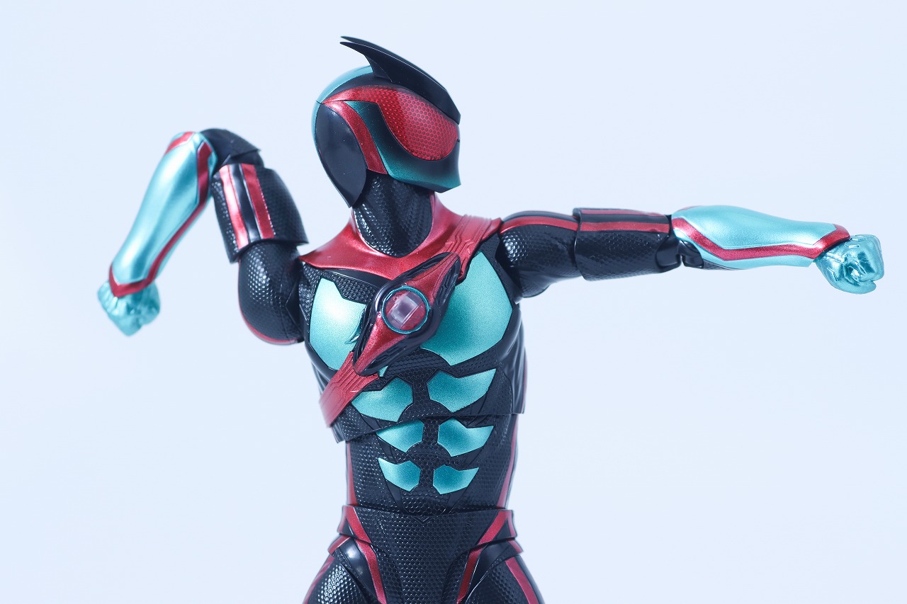 S.Hフィギュアーツ　仮面ライダーゼッツ フィジカムインパクト　レビュー　可動範囲