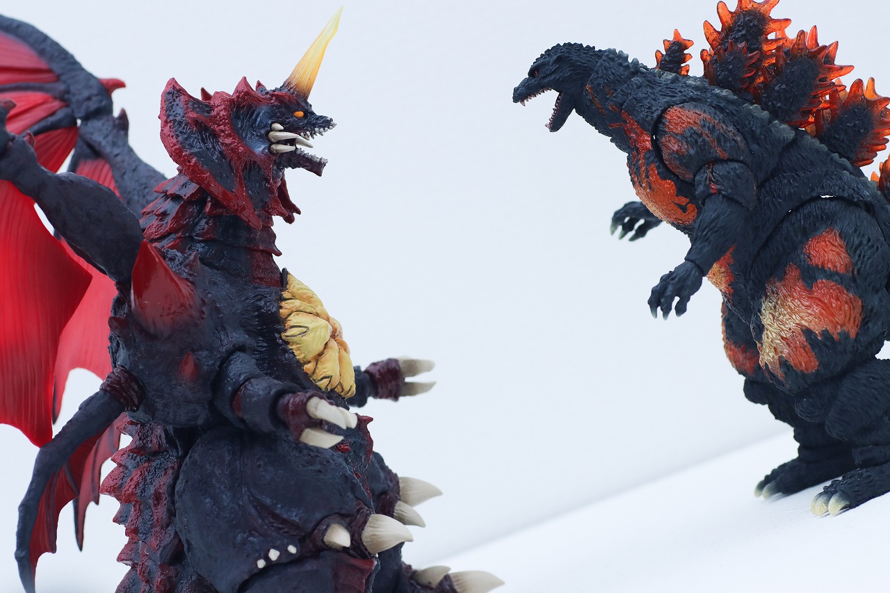 S.H.モンスターアーツ　デストロイア（完全体） 東京臨海副都心決戦ver.　レビュー　アクション