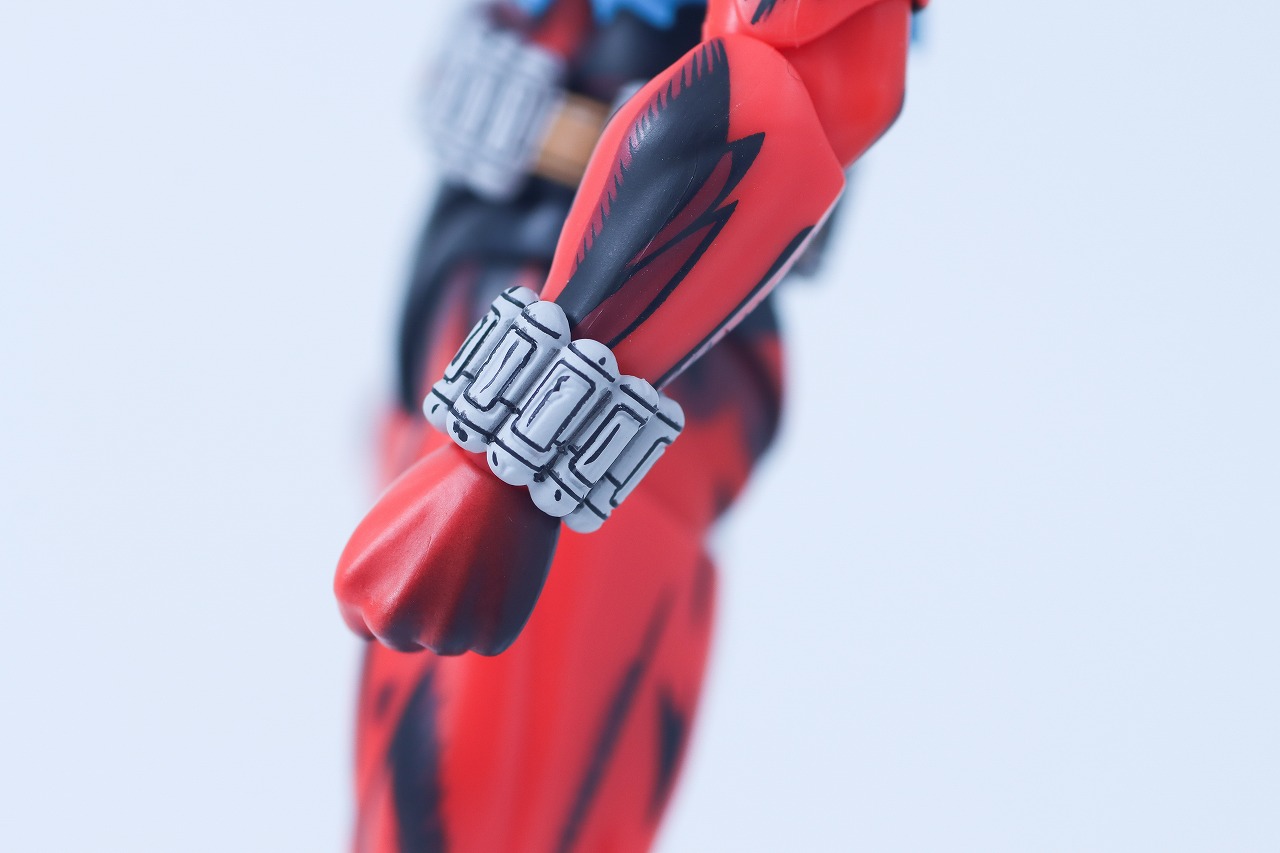 S.H.フィギュアーツ　スカーレット・スパイダー（スパイダーマン：アクロス・ザ・スパイダーバース）　レビュー　本体