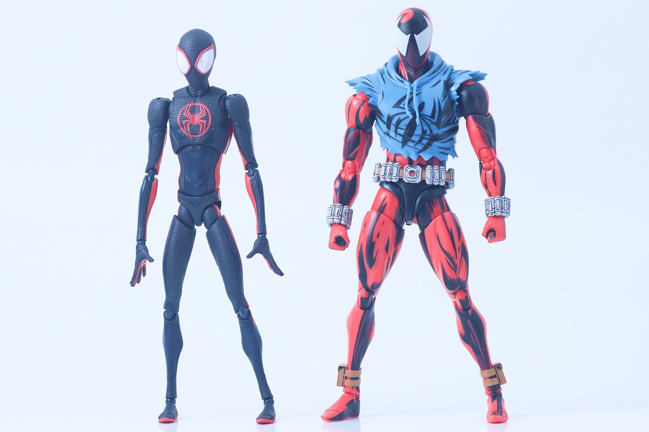 S.H.フィギュアーツ　スカーレット・スパイダー（スパイダーマン：アクロス・ザ・スパイダーバース）　レビュー　本体　マイルス・モラレス　比較
