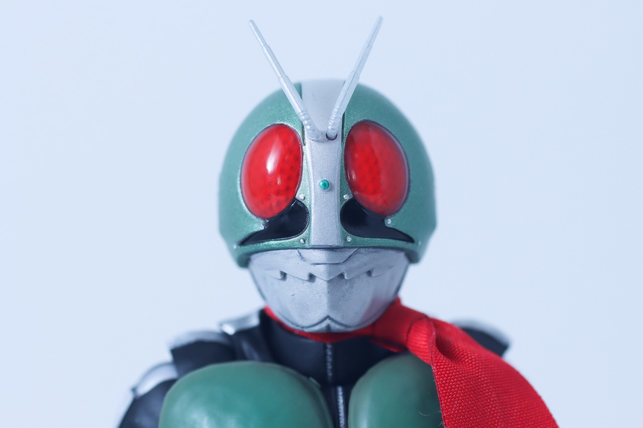 S.H.フィギュアーツ 真骨彫製法 仮面ライダー新2号 栄光の昭和ライダーエディション レビュー 本体