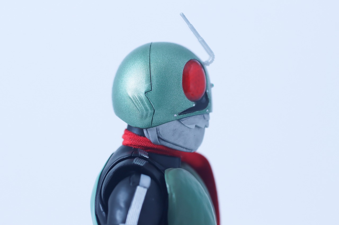 S.H.フィギュアーツ 真骨彫製法　仮面ライダー新2号 栄光の昭和ライダーエディション　レビュー　本体