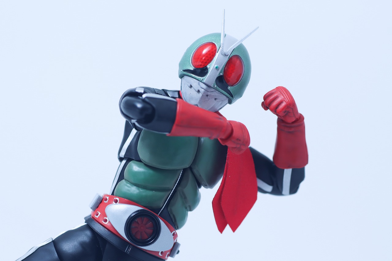 S.H.フィギュアーツ 真骨彫製法　仮面ライダー新2号 栄光の昭和ライダーエディション　レビュー　アクション