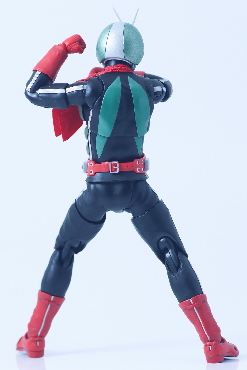 S.H.フィギュアーツ 真骨彫製法　仮面ライダー新2号 栄光の昭和ライダーエディション　レビュー　本体