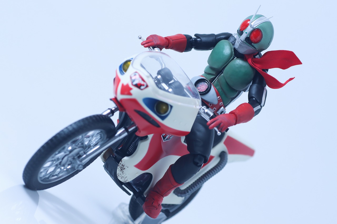 S.H.フィギュアーツ 真骨彫製法　仮面ライダー新2号 栄光の昭和ライダーエディション　レビュー　アクション　新サイクロン号