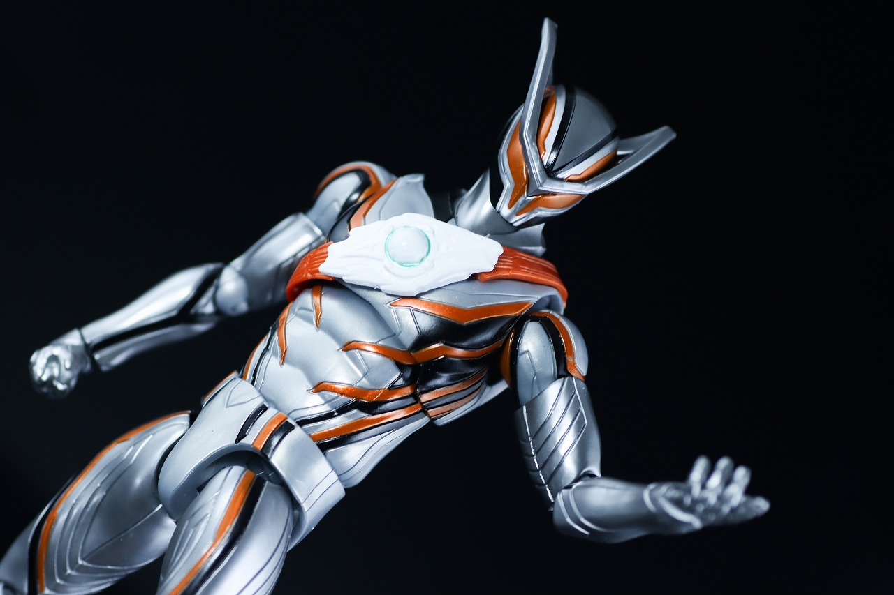 仮面ライダーアクションフィギュア ノクスナイト　レビュー　アクション