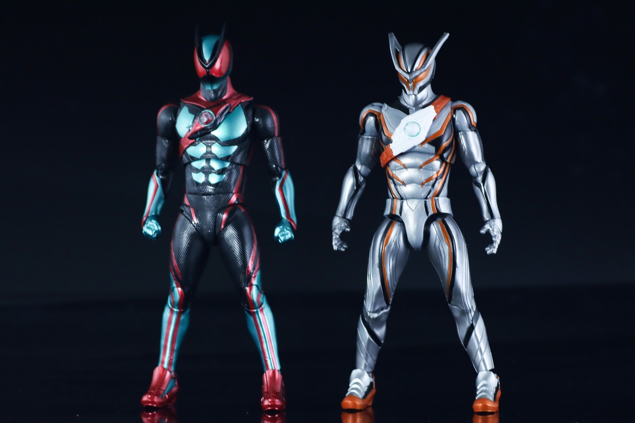 仮面ライダーアクションフィギュア ノクスナイト　レビュー　比較　S.H.フィギュアーツ　仮面ライダーゼッツ フィジカムインパクト
