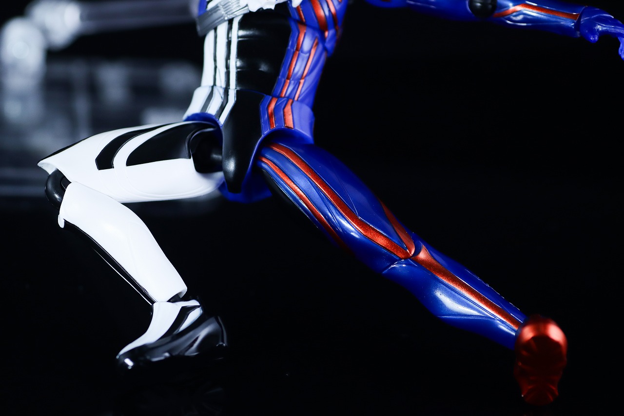 仮面ライダーアクションフィギュア 仮面ライダーノクス　レビュー　可動範囲