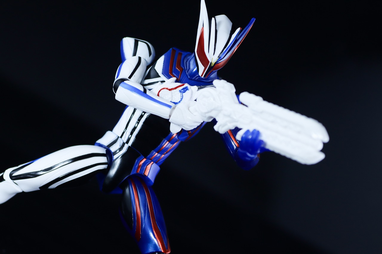 仮面ライダーアクションフィギュア 仮面ライダーノクス　レビュー　アクション