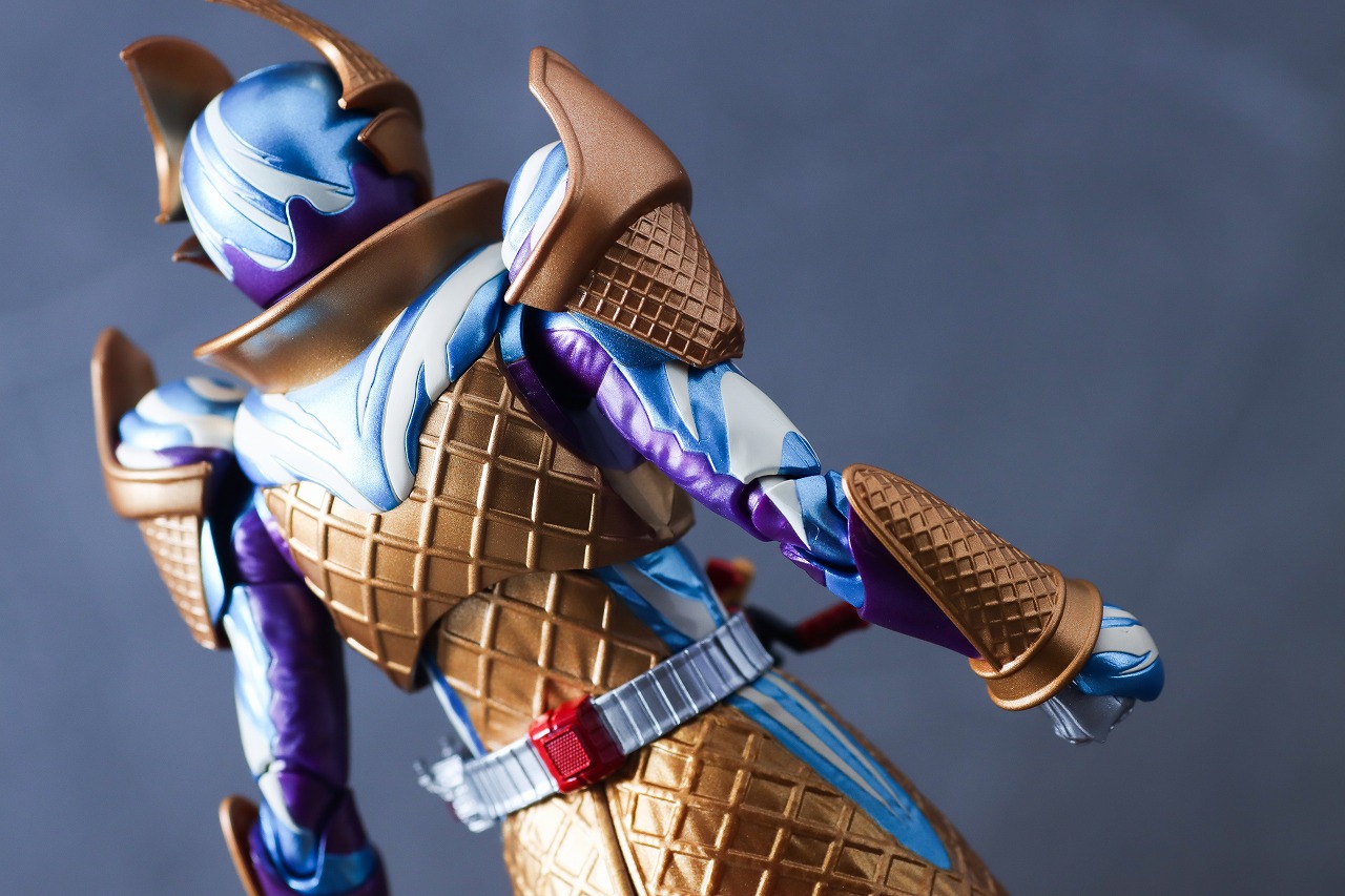 S.H.フィギュアーツ　仮面ライダーガヴ ブリザードソルベフォーム　レビュー　本体