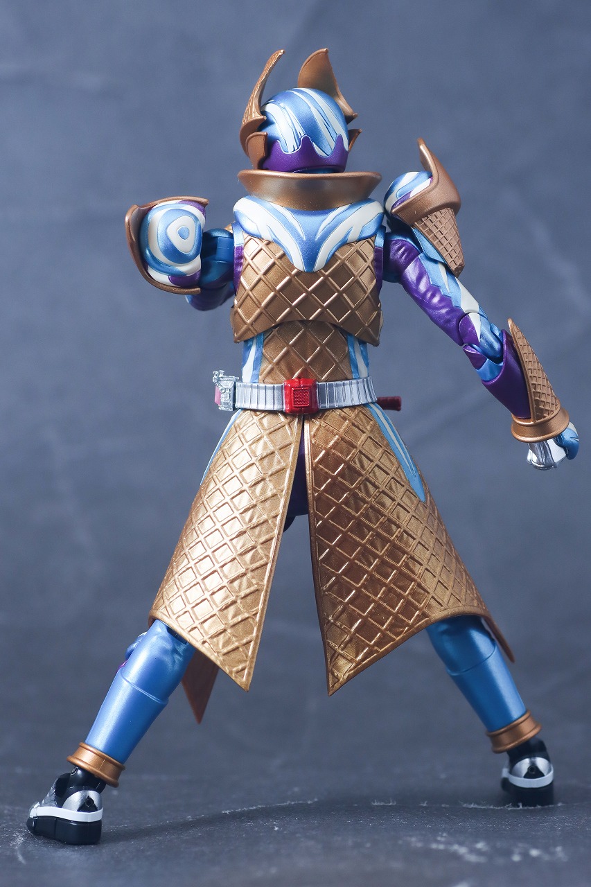 S.H.フィギュアーツ　仮面ライダーガヴ ブリザードソルベフォーム　レビュー　本体