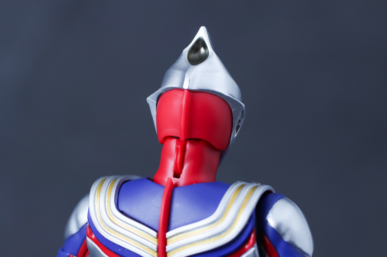 S.H.フィギュアーツ 真骨彫製法　ウルトラマンティガ マルチタイプ ウルトラの星Edition　レビュー　本体