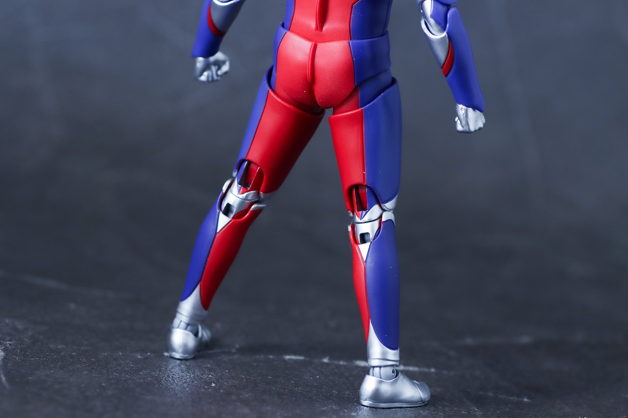 S.H.フィギュアーツ 真骨彫製法　ウルトラマンティガ マルチタイプ ウルトラの星Edition　レビュー　本体
