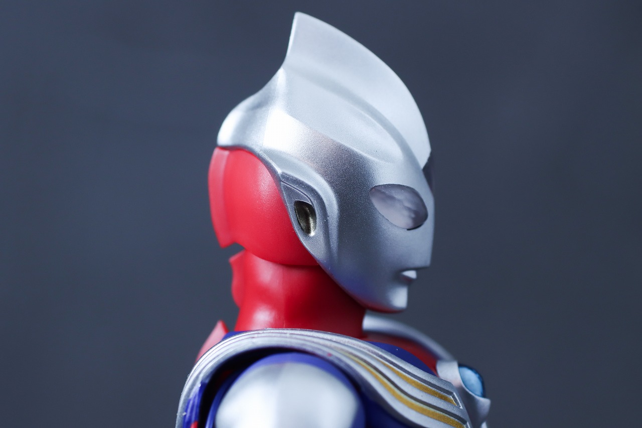 S.H.フィギュアーツ 真骨彫製法　ウルトラマンティガ マルチタイプ ウルトラの星Edition　レビュー　本体