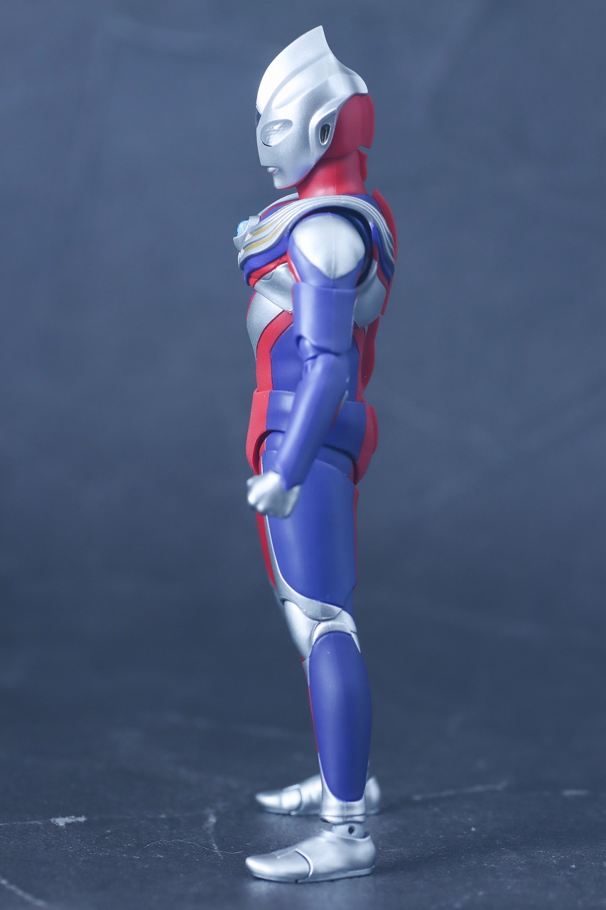 S.H.フィギュアーツ 真骨彫製法　ウルトラマンティガ マルチタイプ ウルトラの星Edition　レビュー　本体