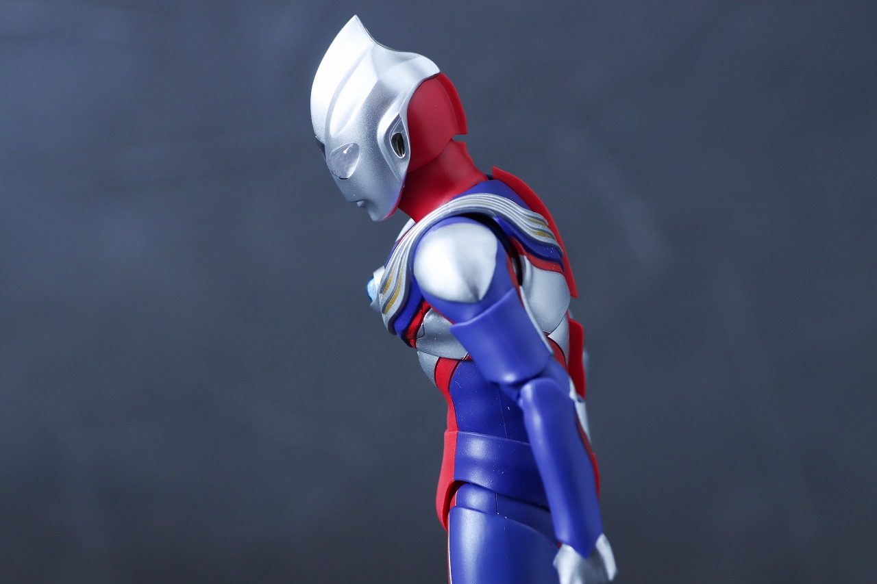 S.H.フィギュアーツ 真骨彫製法　ウルトラマンティガ マルチタイプ ウルトラの星Edition　レビュー　可動範囲