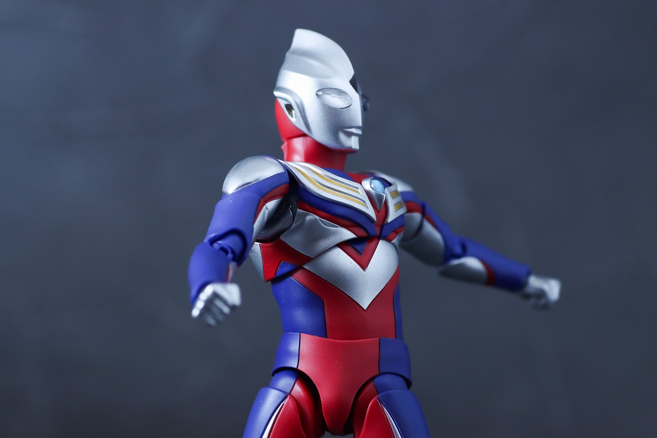 S.H.フィギュアーツ 真骨彫製法　ウルトラマンティガ マルチタイプ ウルトラの星Edition　レビュー　可動範囲