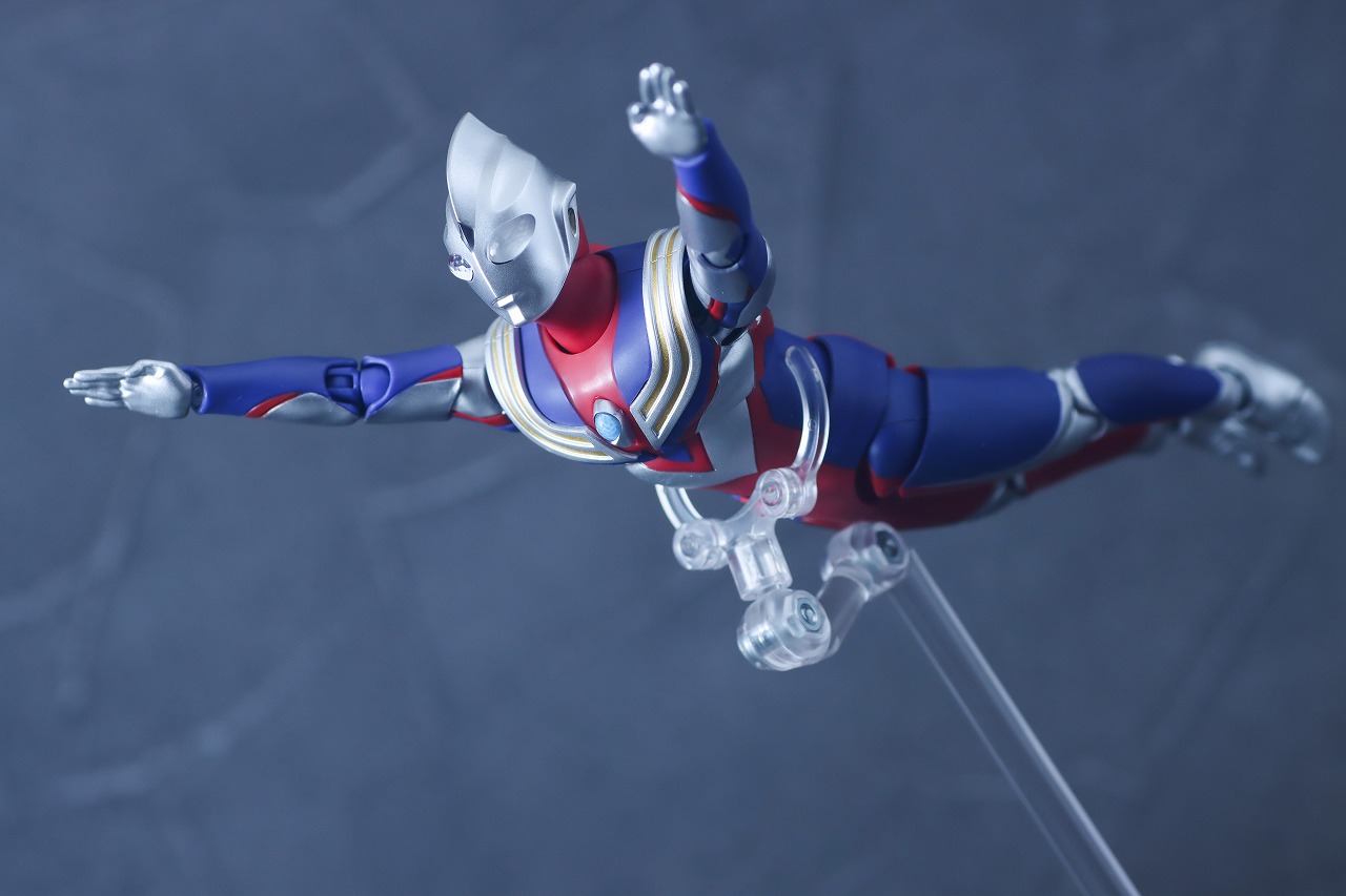 S.H.フィギュアーツ 真骨彫製法　ウルトラマンティガ マルチタイプ ウルトラの星Edition　レビュー　アクション