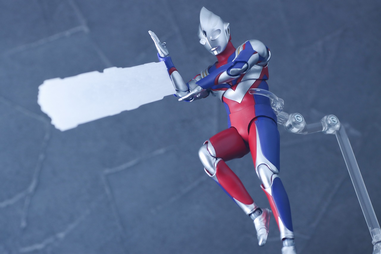 S.H.フィギュアーツ 真骨彫製法　ウルトラマンティガ マルチタイプ ウルトラの星Edition　レビュー　アクション