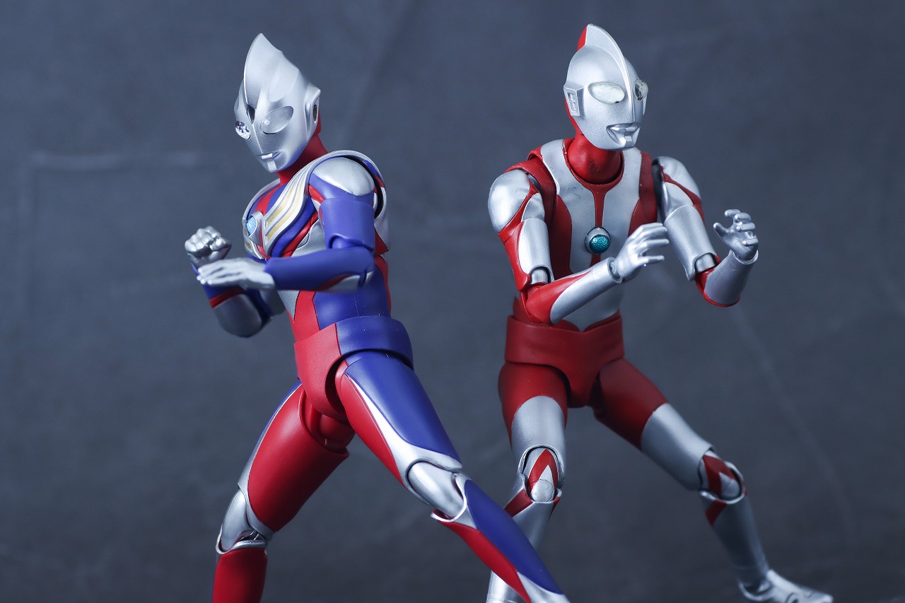 S.H.フィギュアーツ 真骨彫製法　ウルトラマンティガ マルチタイプ ウルトラの星Edition　レビュー　アクション