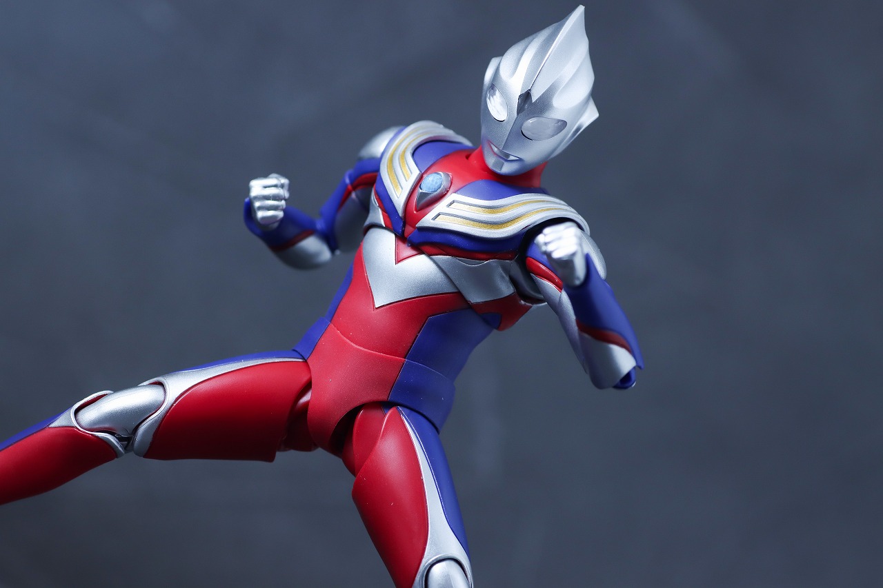 S.H.フィギュアーツ 真骨彫製法　ウルトラマンティガ マルチタイプ ウルトラの星Edition　レビュー　アクション