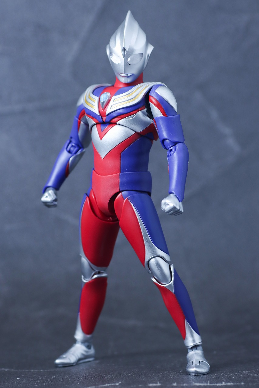 S.H.フィギュアーツ 真骨彫製法　ウルトラマンティガ マルチタイプ ウルトラの星Edition　レビュー　本体