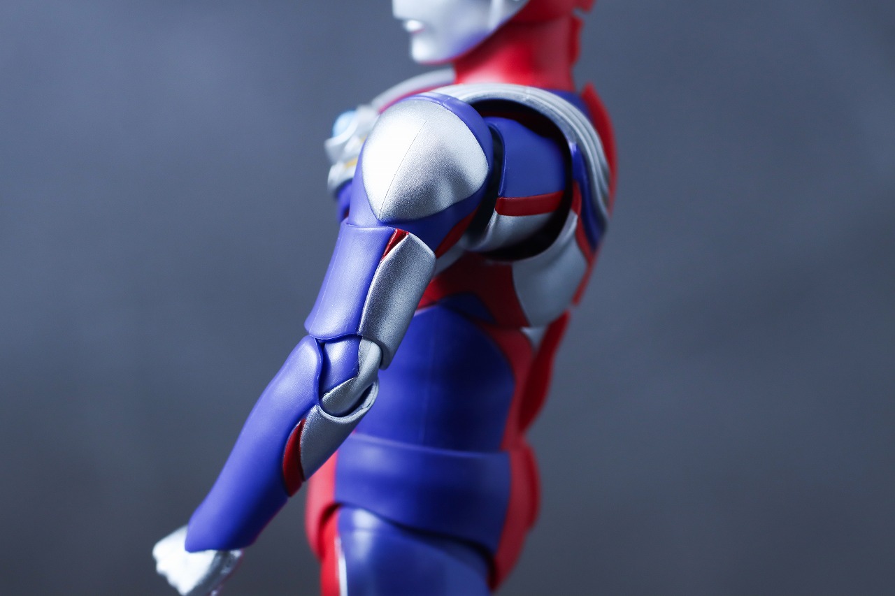S.H.フィギュアーツ 真骨彫製法　ウルトラマンティガ マルチタイプ ウルトラの星Edition　レビュー　可動範囲