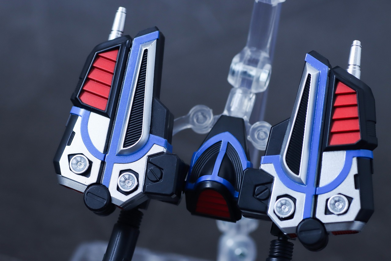 S.H.フィギュアーツ 真骨彫製法　仮面ライダーサイガ　レビュー　付属品　フライングアタッカー